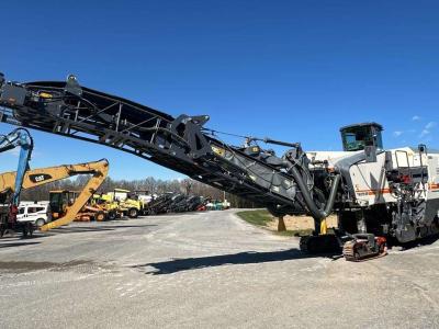 Wirtgen W 210 XP en vente par Massucco T. Srl