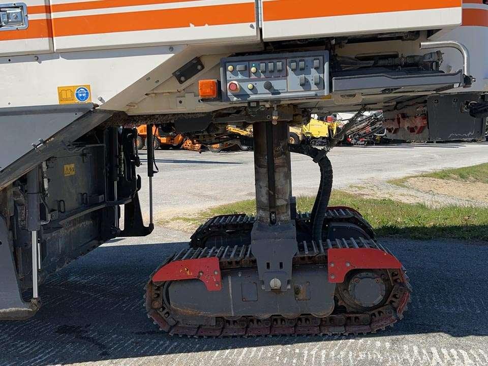 Wirtgen W 210 XP Photo 12