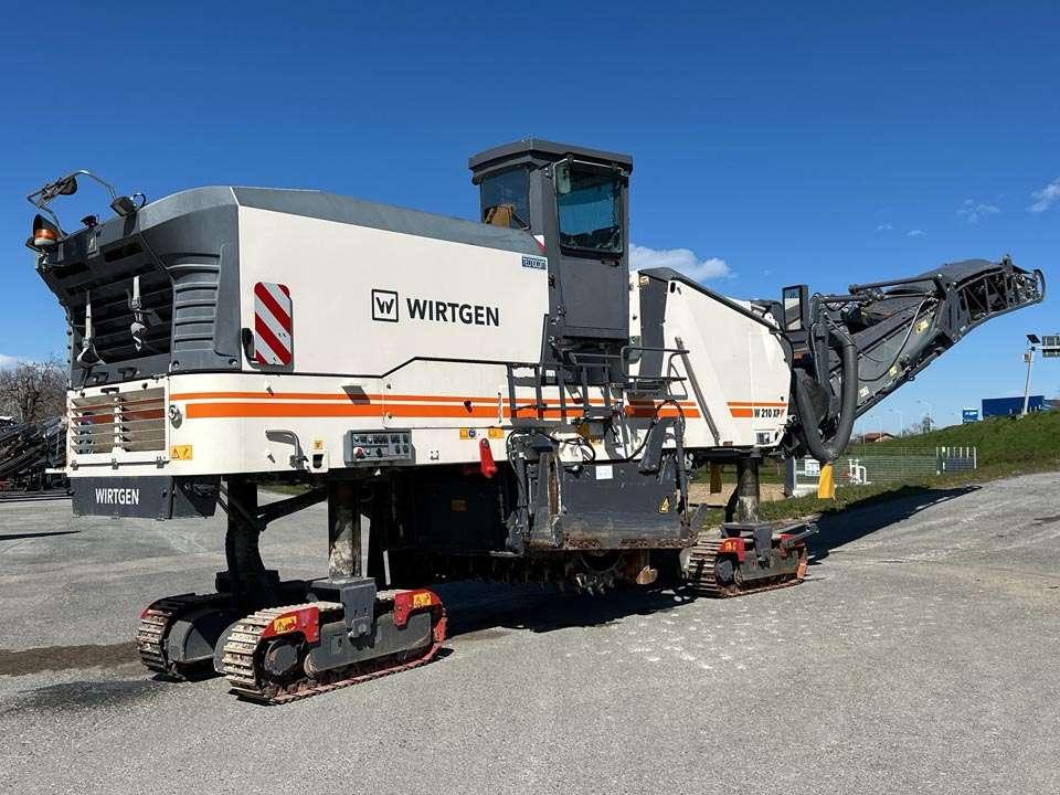 Wirtgen W 210 XP Photo 23
