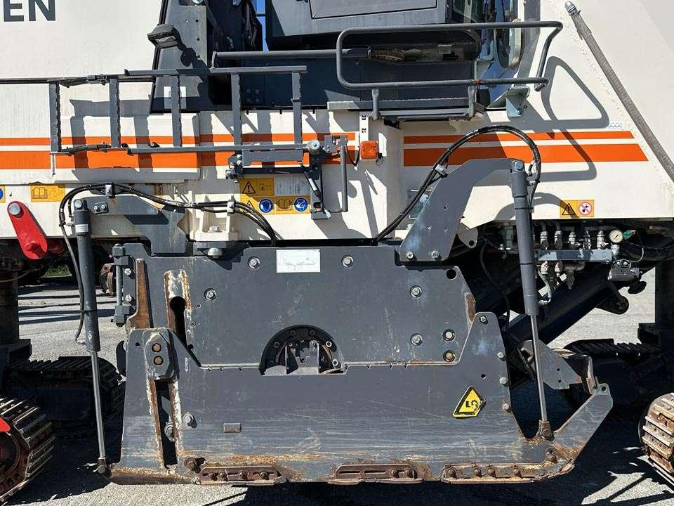 Wirtgen W 210 XP Photo 6