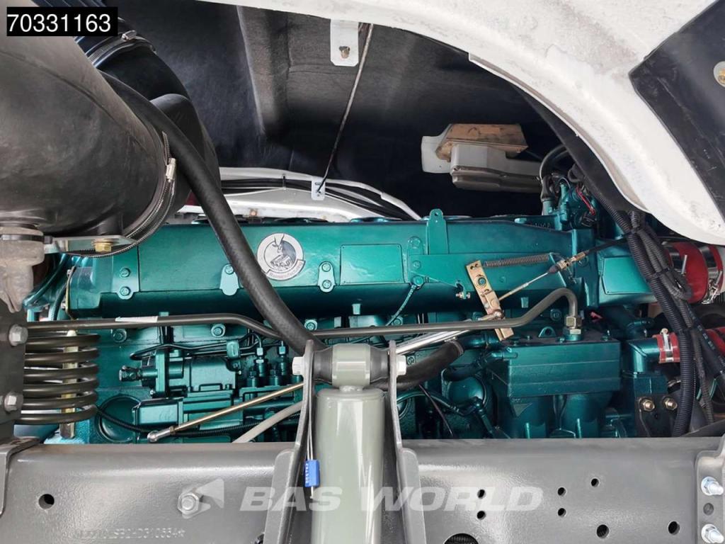 Sinotruk HOWO 371 6X4 Photo 11