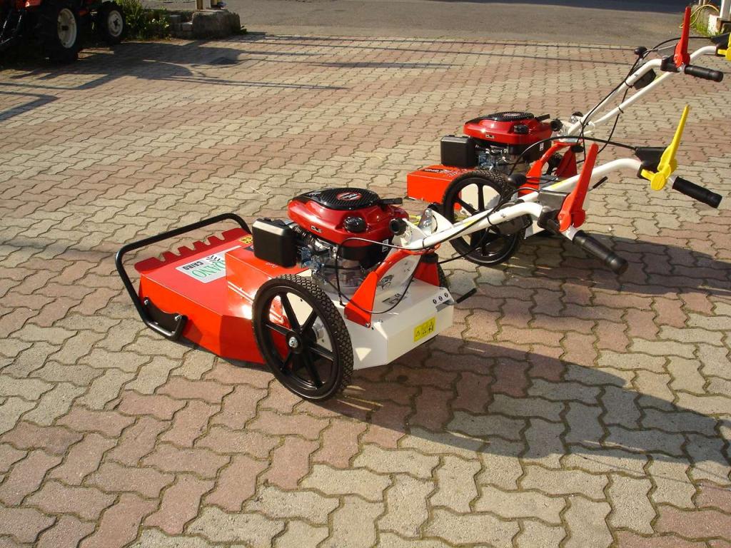 Tekna TRIMMER SFALCIATUTTO SEMOVENTE CON RUOTE MOTRICI TEKNA TR 60 Photo 13