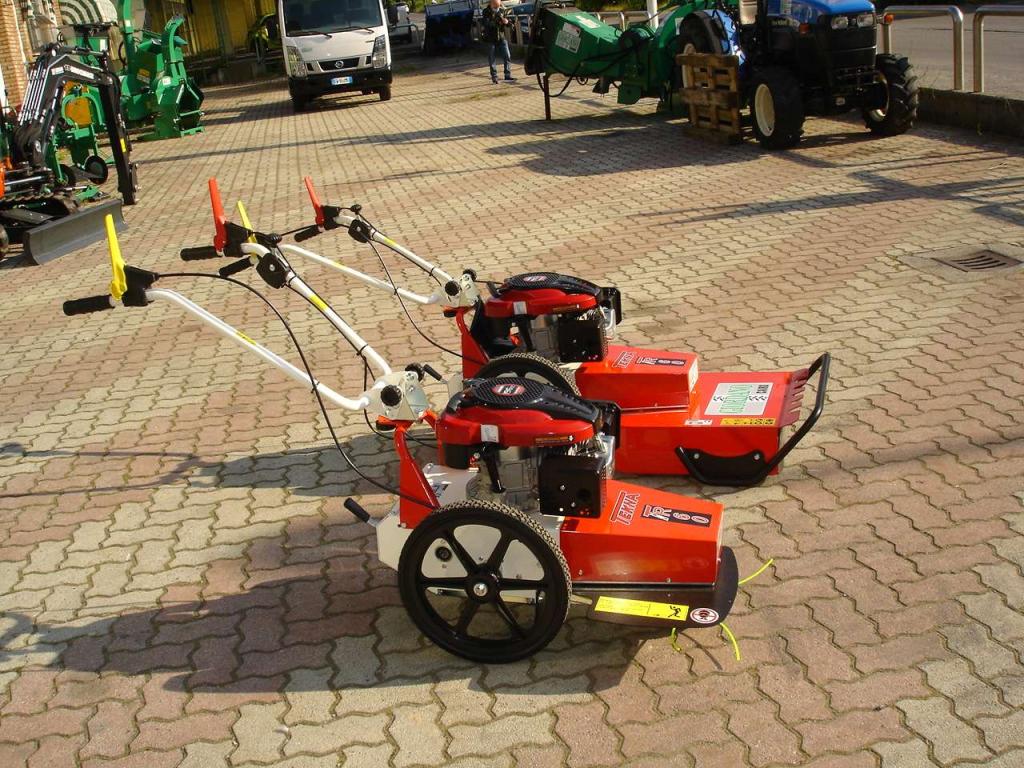 Tekna TRIMMER SFALCIATUTTO SEMOVENTE CON RUOTE MOTRICI TEKNA TR 60 Photo 22