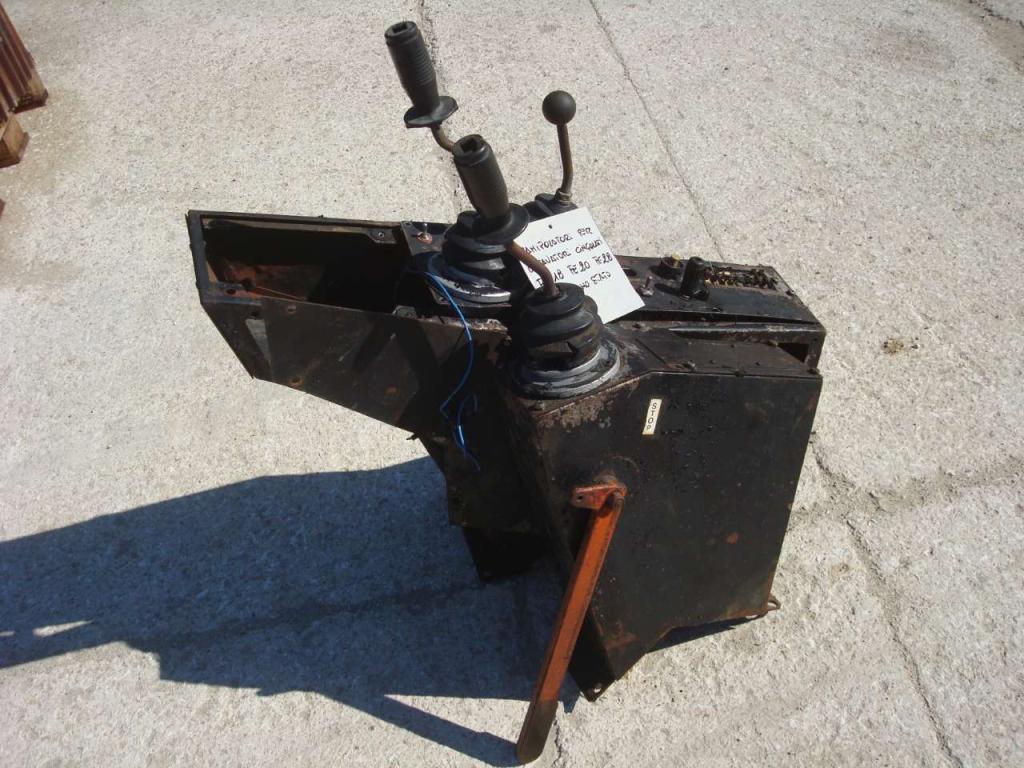 Manipulateur pour Fiat Allis FE18-FE20-FE28 Photo 3