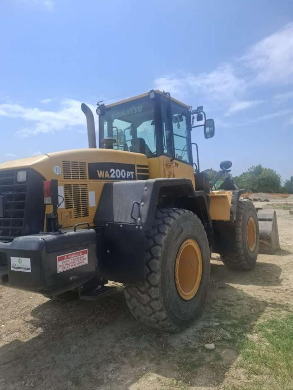Komatsu WA200PT-5 Photo 6