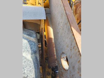Volvo left lifting hydraulic cylinder 11107855 for Volvo L110E, L110F, L120E Photo 1