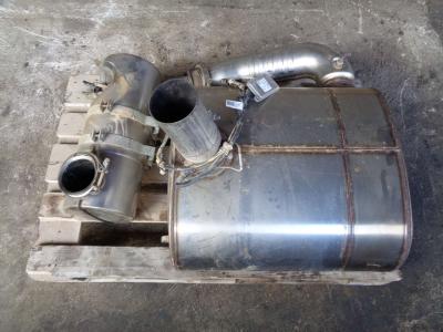 Pot d'échappement pour Case 721 F en vente par PRV Ricambi Srl