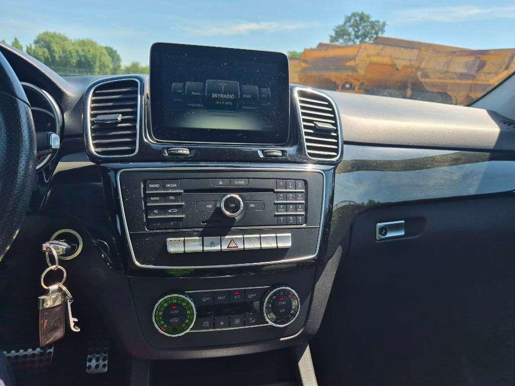 Mercedes-Benz GLE 350 D Photo 14