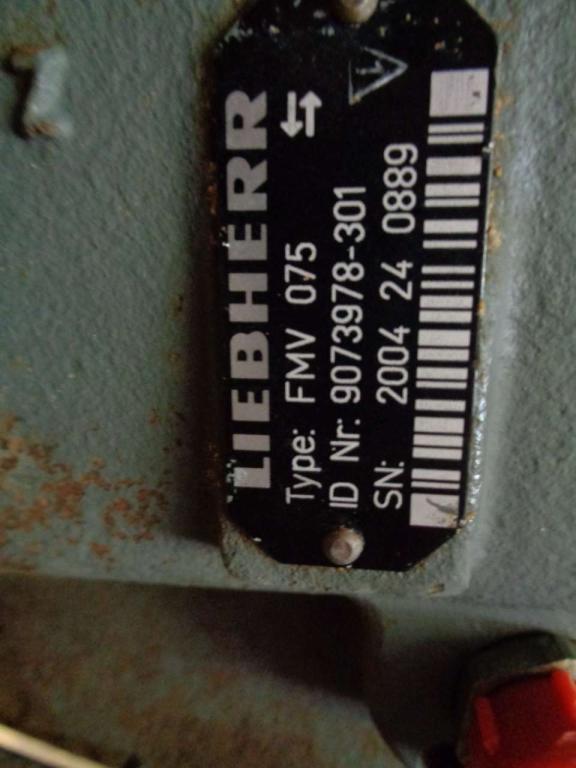 Moteur de traction pour Liebherr 924 B Photo 2