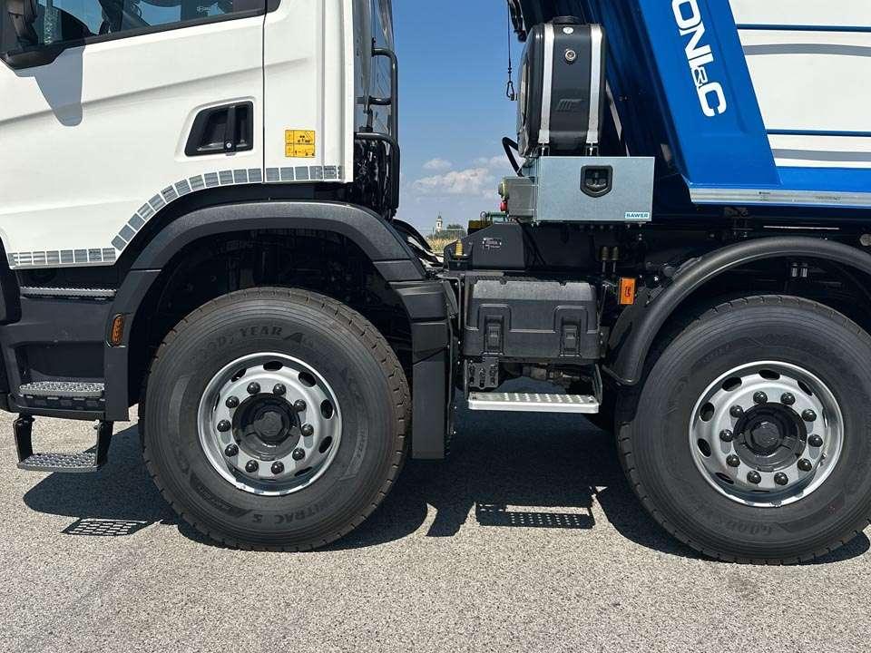 Scania P500 XT 8x4 Photo 4