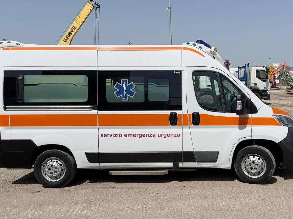 Fiat DUCATO AMBULANZA Photo 10