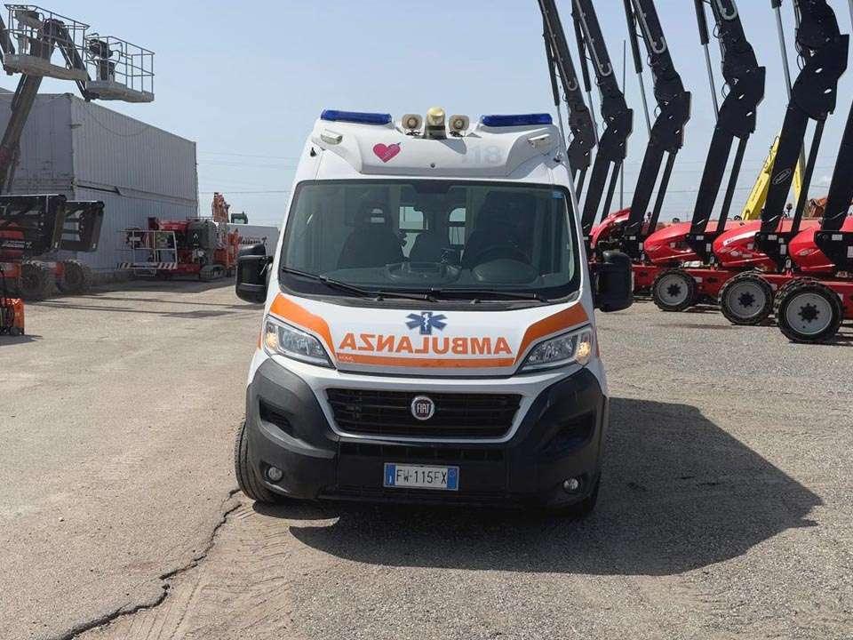 Fiat DUCATO AMBULANZA Photo 9