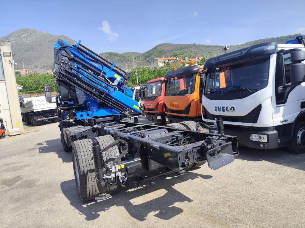 Iveco EUROCARGO 180-320 Photo 25