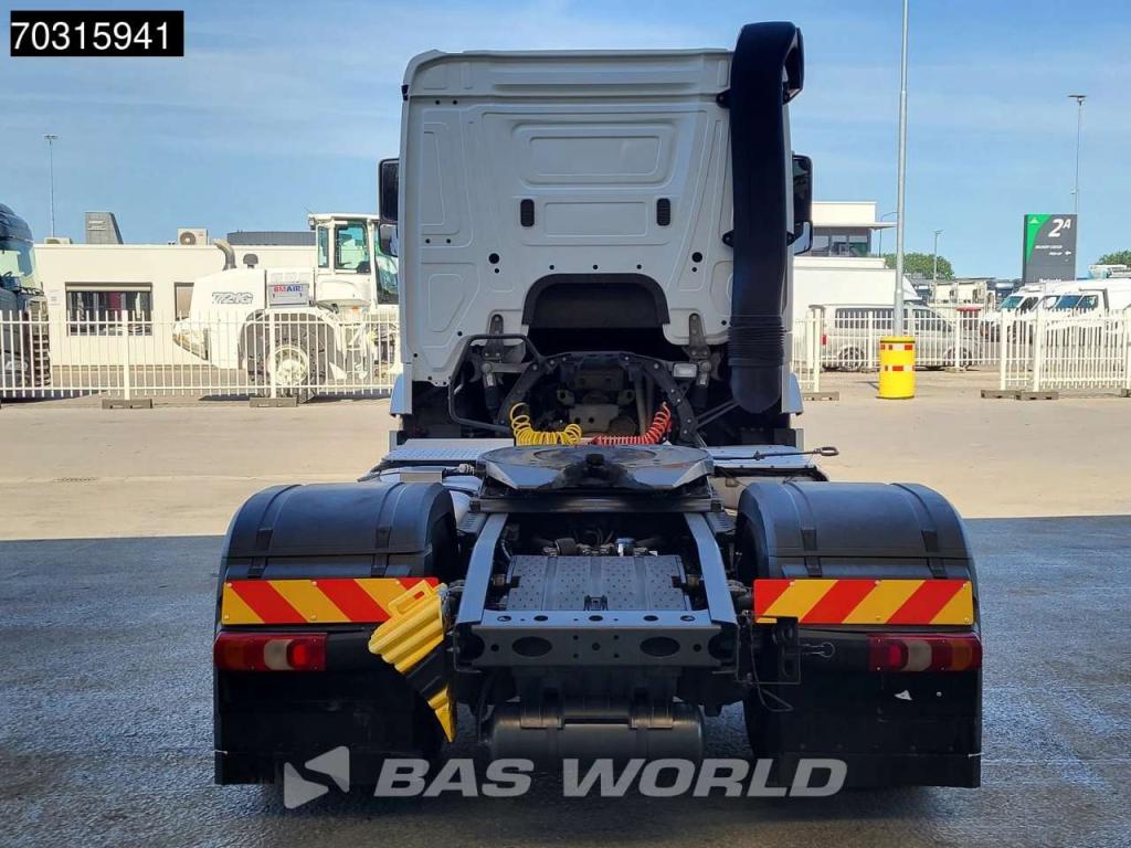 Mercedes-Benz Actros 1843 4X2 ClassicSpace Retarder Photo 10