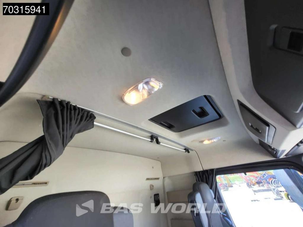 Mercedes-Benz Actros 1843 4X2 ClassicSpace Retarder Photo 25