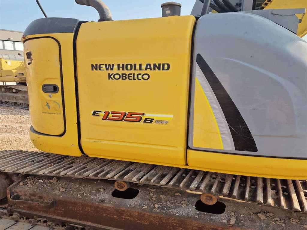 New Holland E135BSR-2 Photo 6