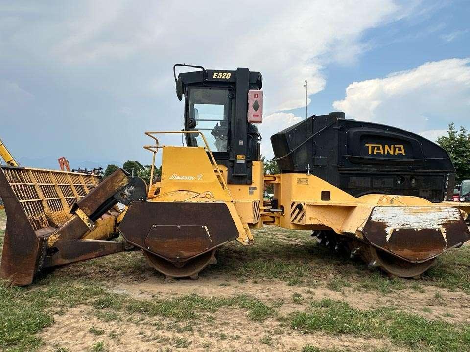 Tana E520 Photo 2
