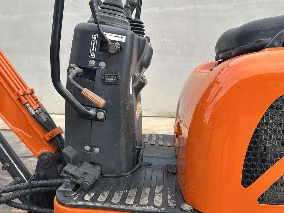 Hitachi ZX10U-2 Photo 12