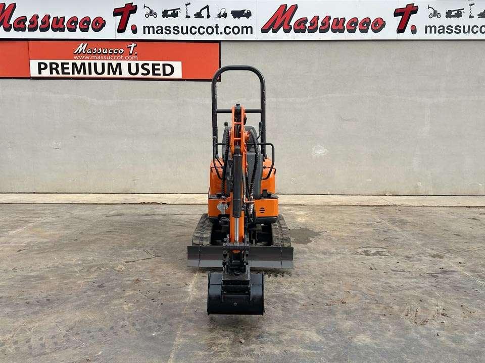 Hitachi ZX10U-2 Photo 17