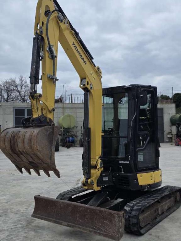 Yanmar VIO38 Photo 1