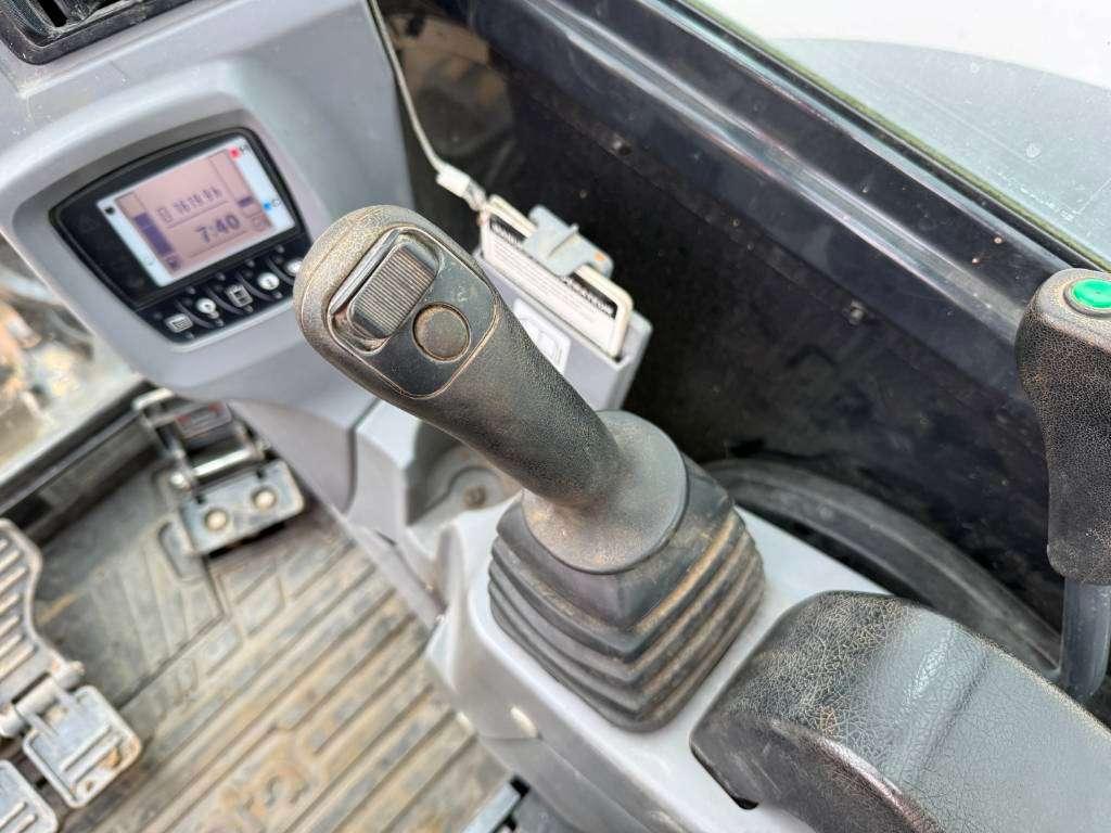 Kubota KX037-4 - Hammer Lines / Quick Coupler Photo 10