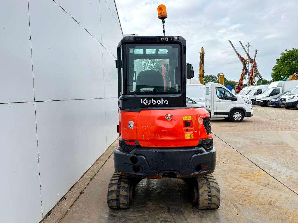 Kubota KX037-4 - Hammer Lines / Quick Coupler Photo 4
