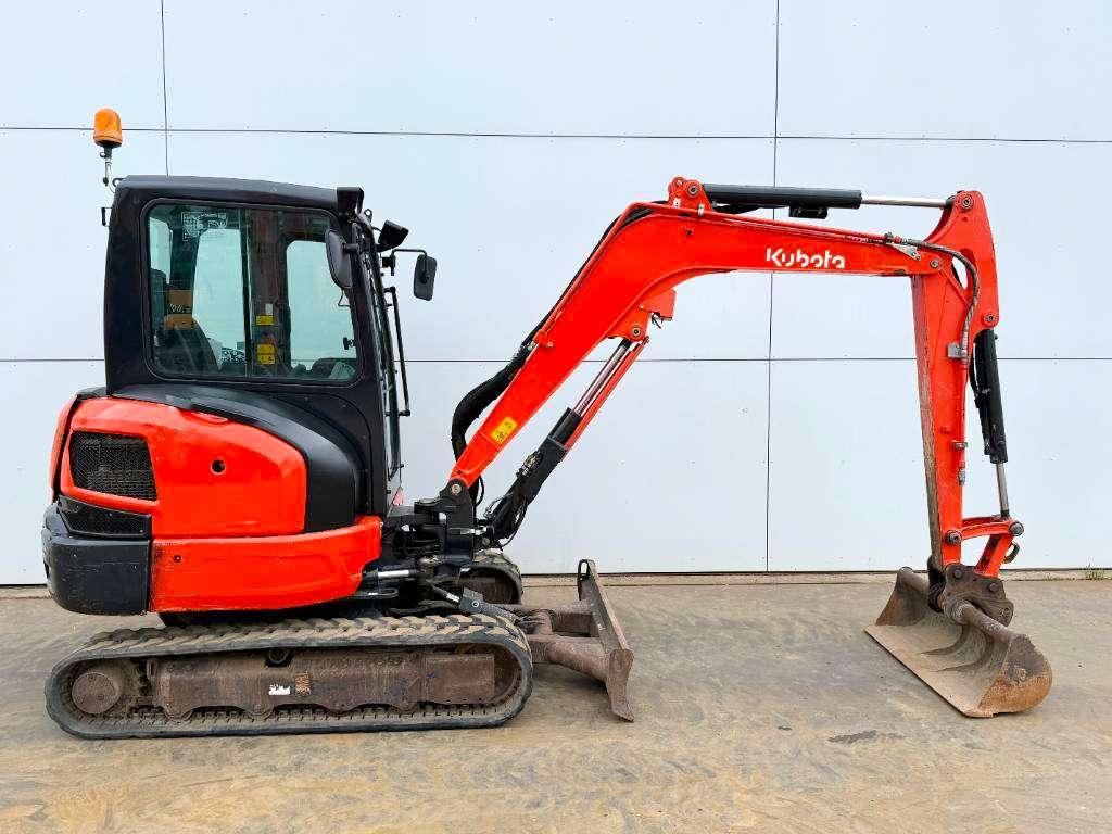 Kubota KX037-4 - Hammer Lines / Quick Coupler Photo 6