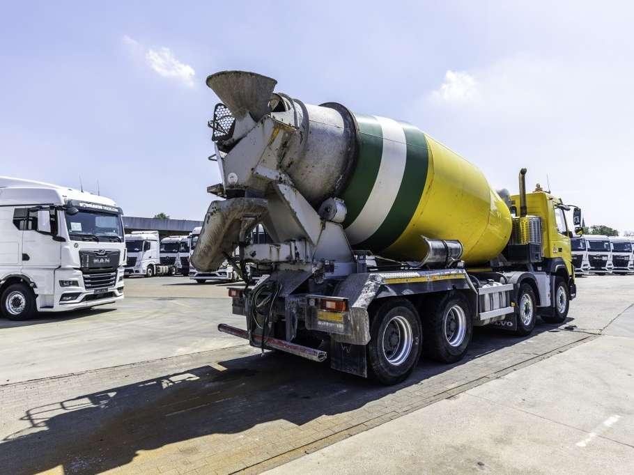 Volvo FMX 370 + LIEBHERR 10 m3 Photo 4