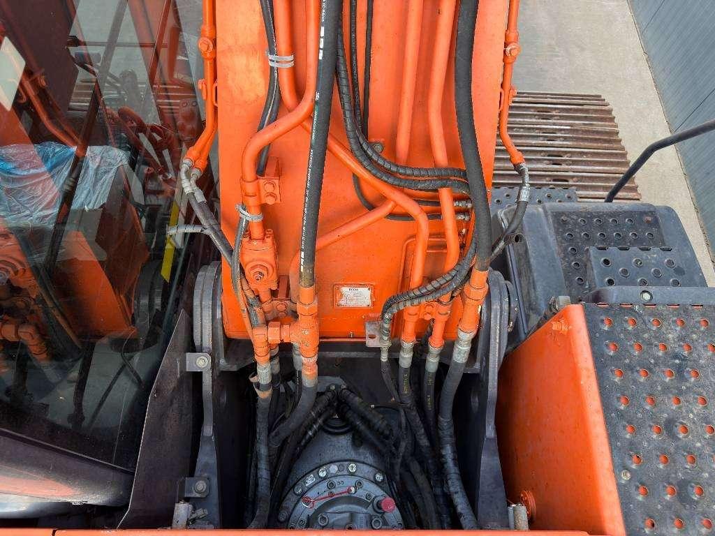 Hitachi ZX250LC-5B Long reach Photo 19