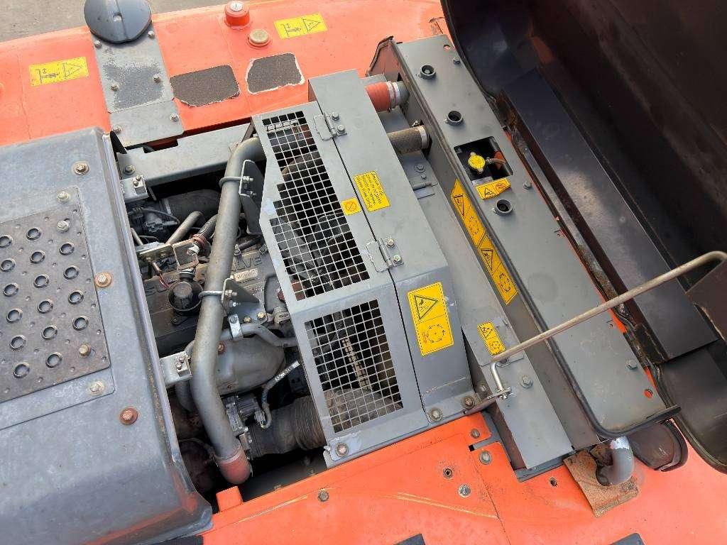 Hitachi ZX250LC-5B Long reach Photo 23