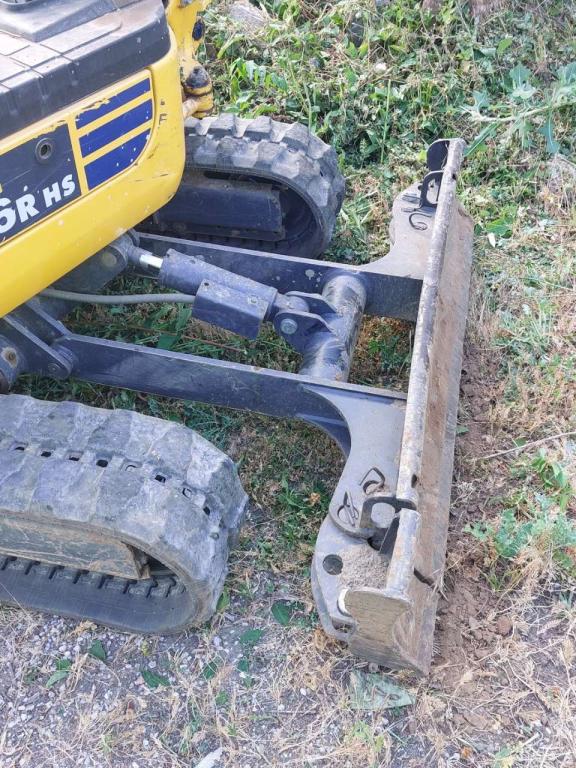 Komatsu PC16 R HS Photo 9