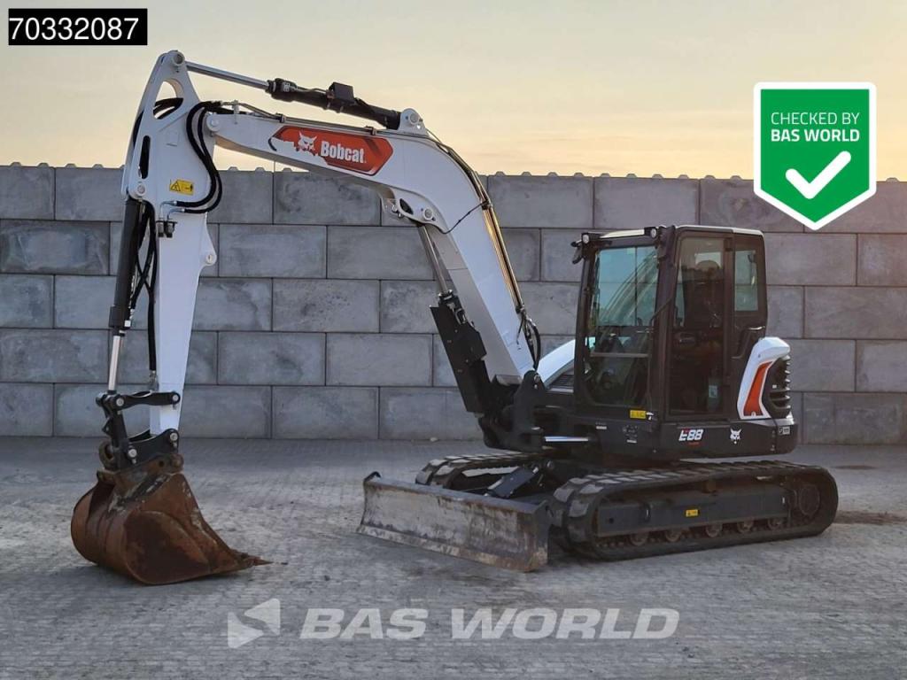 Bobcat E88 A/C Photo 1