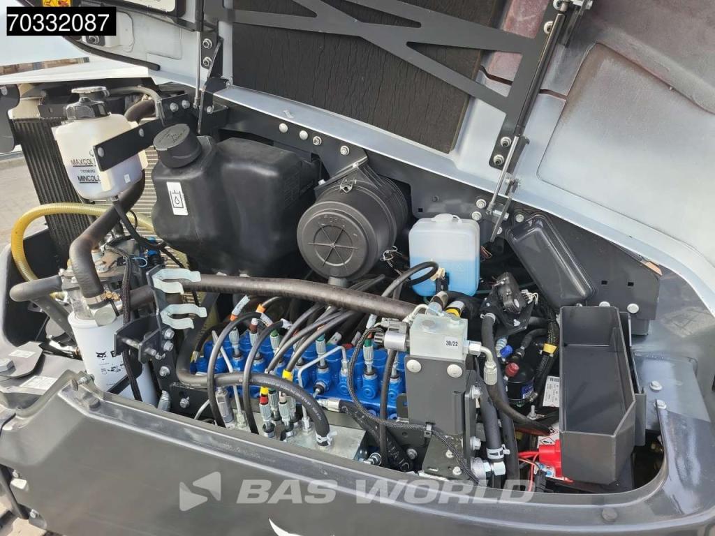 Bobcat E88 A/C Photo 19