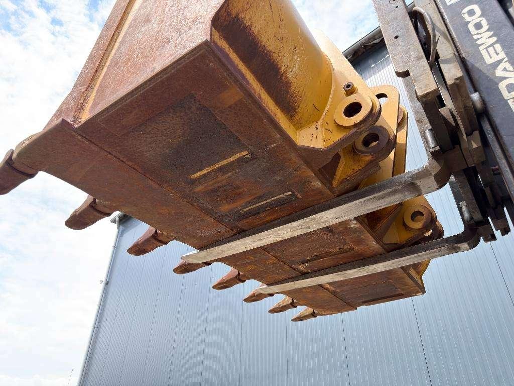 Caterpillar 963D / 963K / 963 Photo 10