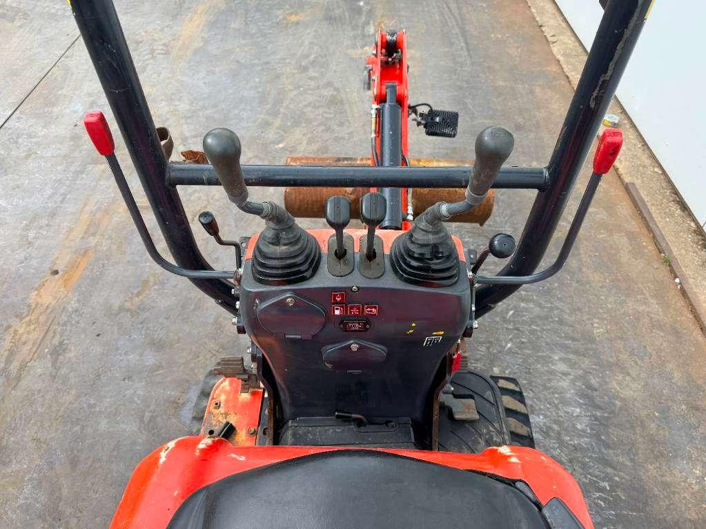 Kubota U10-3 - Hydr. Undercarriage / Hammer Lines Photo 9