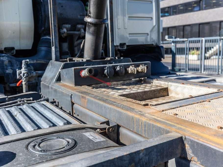 Volvo FMX 460 - TIPPER / TRACTOR Photo 13