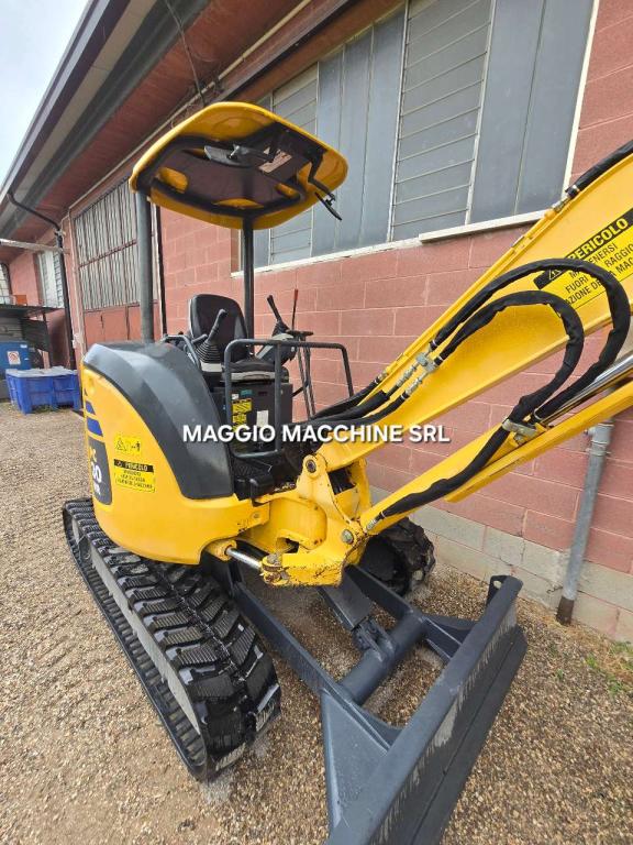 Komatsu PC30 MR-3 Photo 5