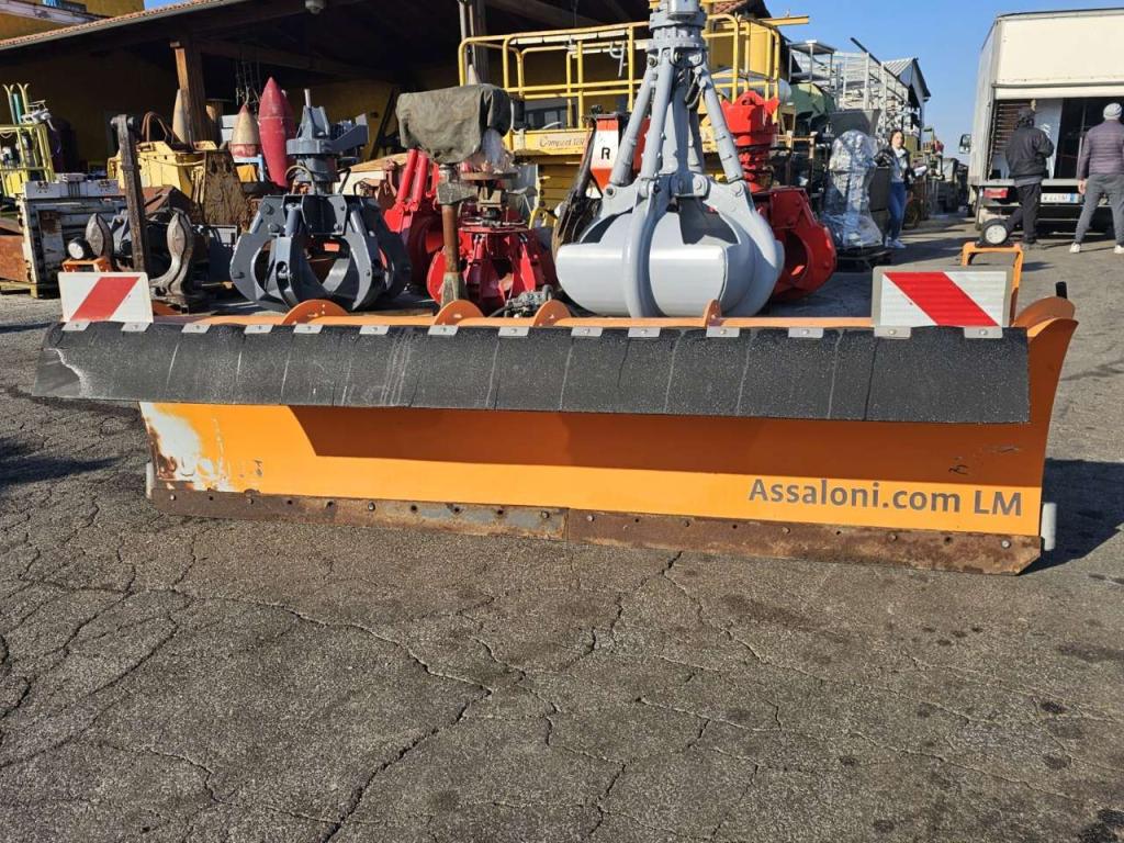 Bucher LM32 Photo 1