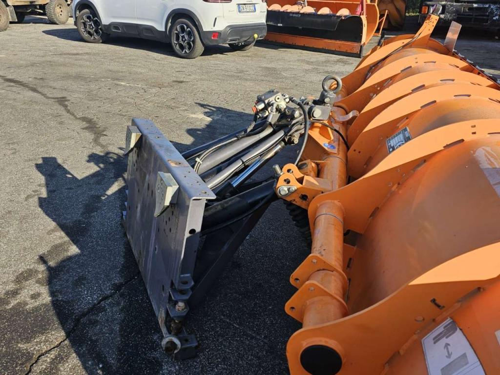 Bucher LM32 Photo 7