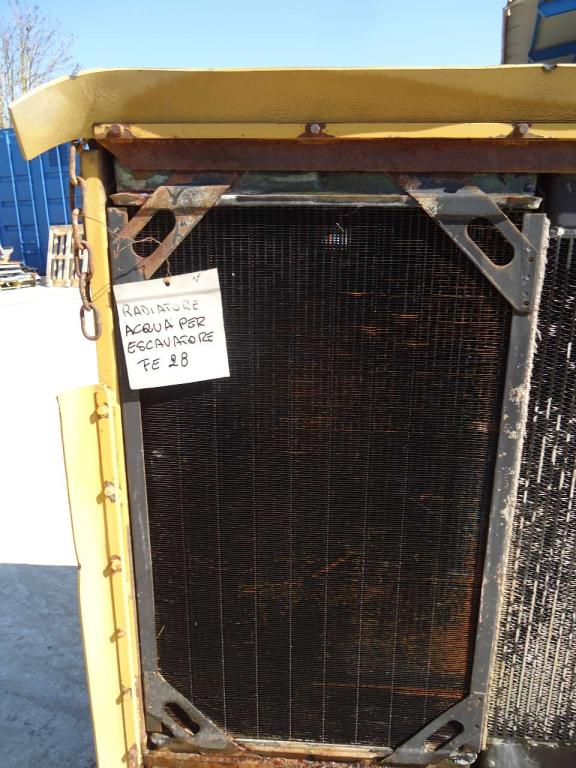 Radiateur eau pour Fiat Allis FE28 Photo 4