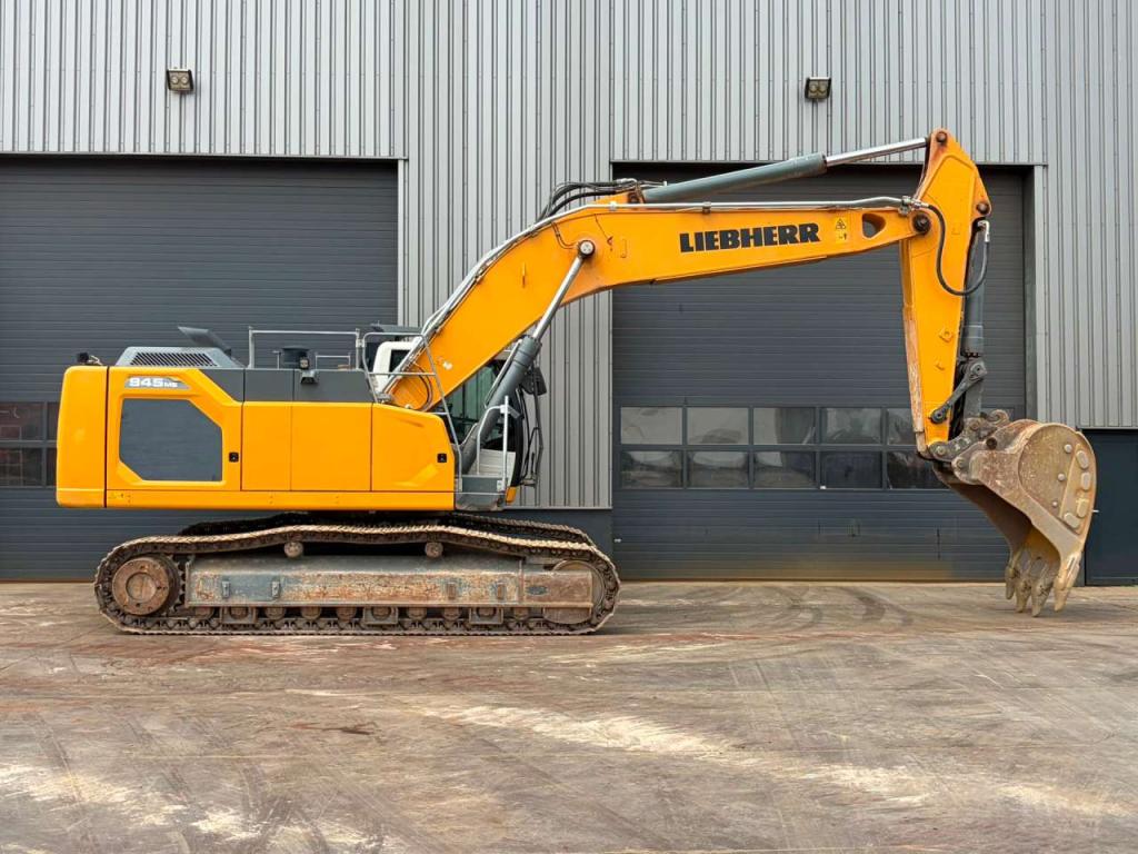 Liebherr R945 S-HD Photo 6