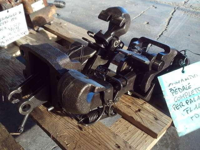 Commande à pédale pour Fiat Allis FL14D - FD14 Photo 3