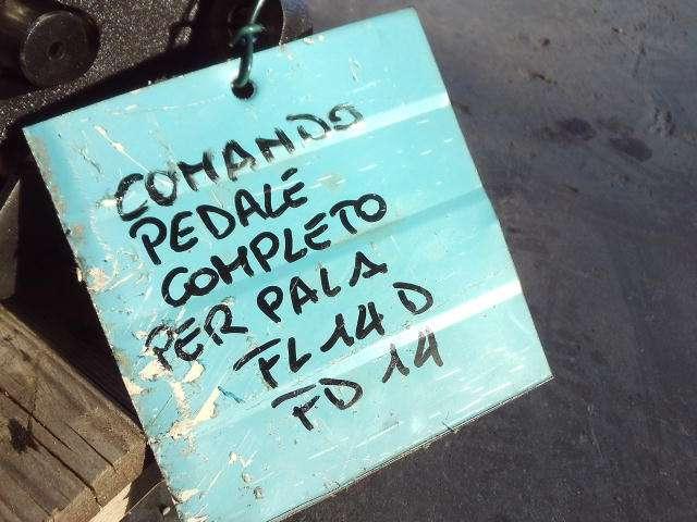 Commande à pédale pour Fiat Allis FL14D - FD14 Photo 4