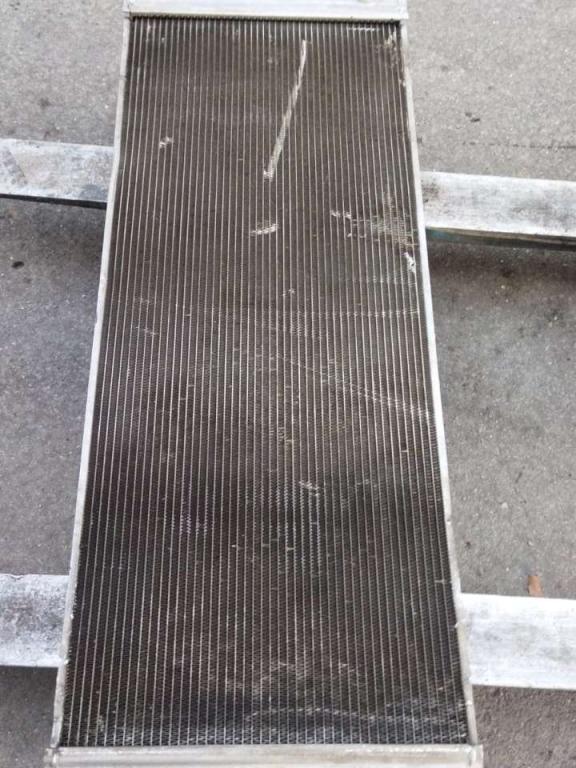 Radiateur eau pour New Holland E 305 B Photo 4