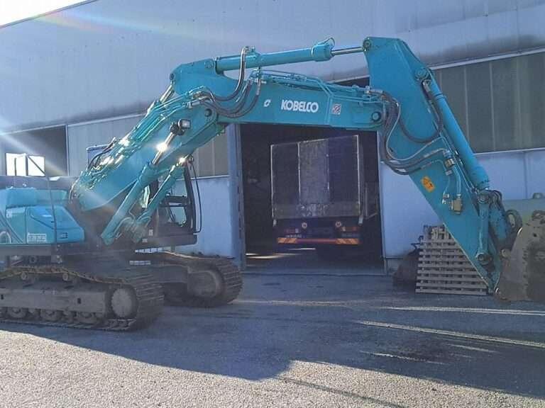 Kobelco SK210SNLC-10 TRIPLICE Photo 10