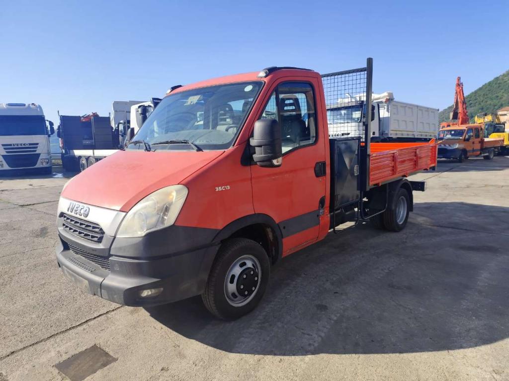 Iveco DAILY 35C13 Photo 25