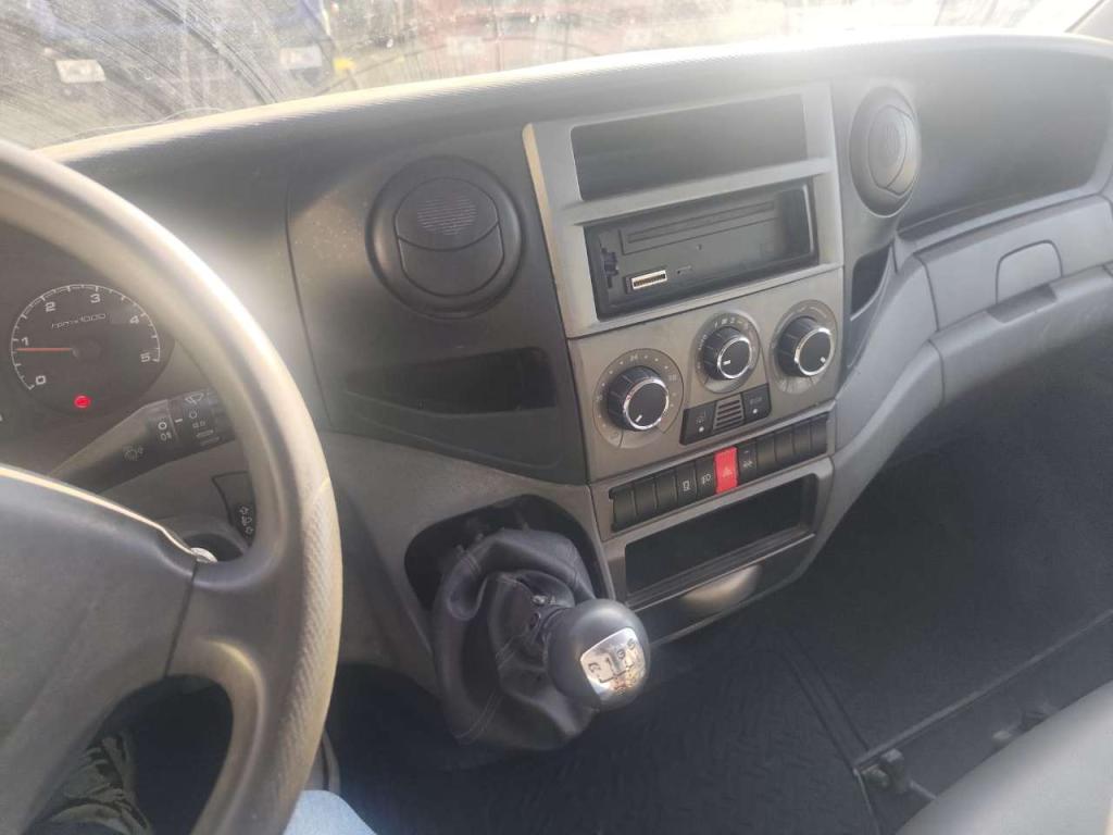 Iveco DAILY 35C13 Photo 28
