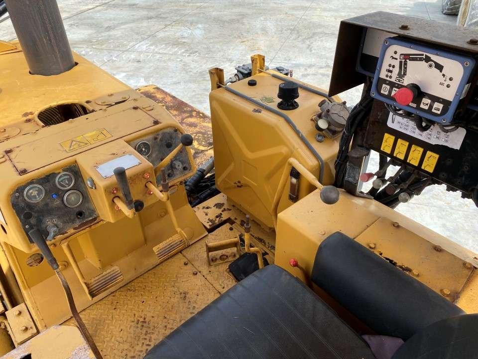 Caterpillar D6D Photo 7