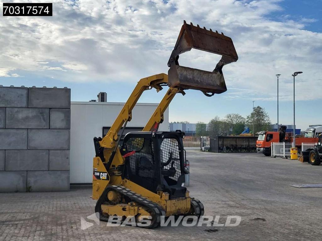 Caterpillar 259 D Photo 11