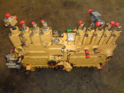 Distributeur hydraulique pour Caterpillar 322 B en vente par PRV Ricambi Srl